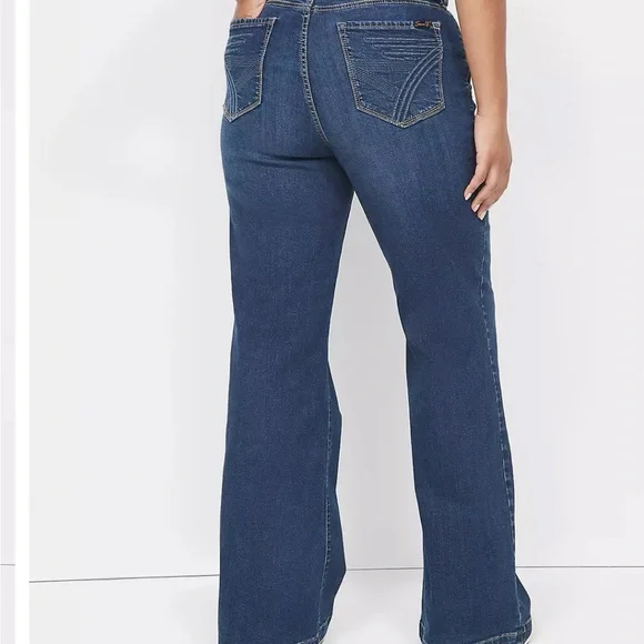 Women's Blue Wide-Leg Jeans - Picture 13 of 14